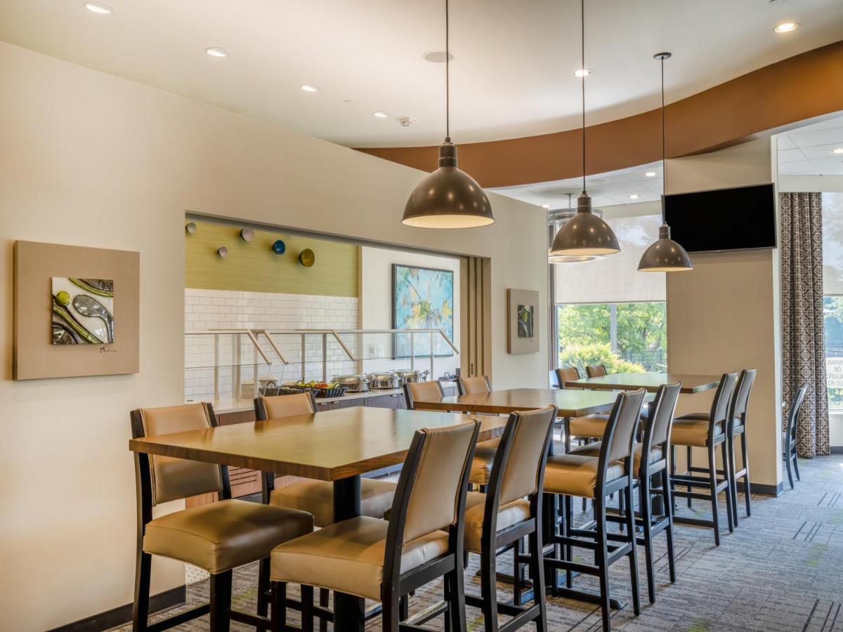 Holiday Inn Greensboro Coliseum By Ihg Eksteriør billede