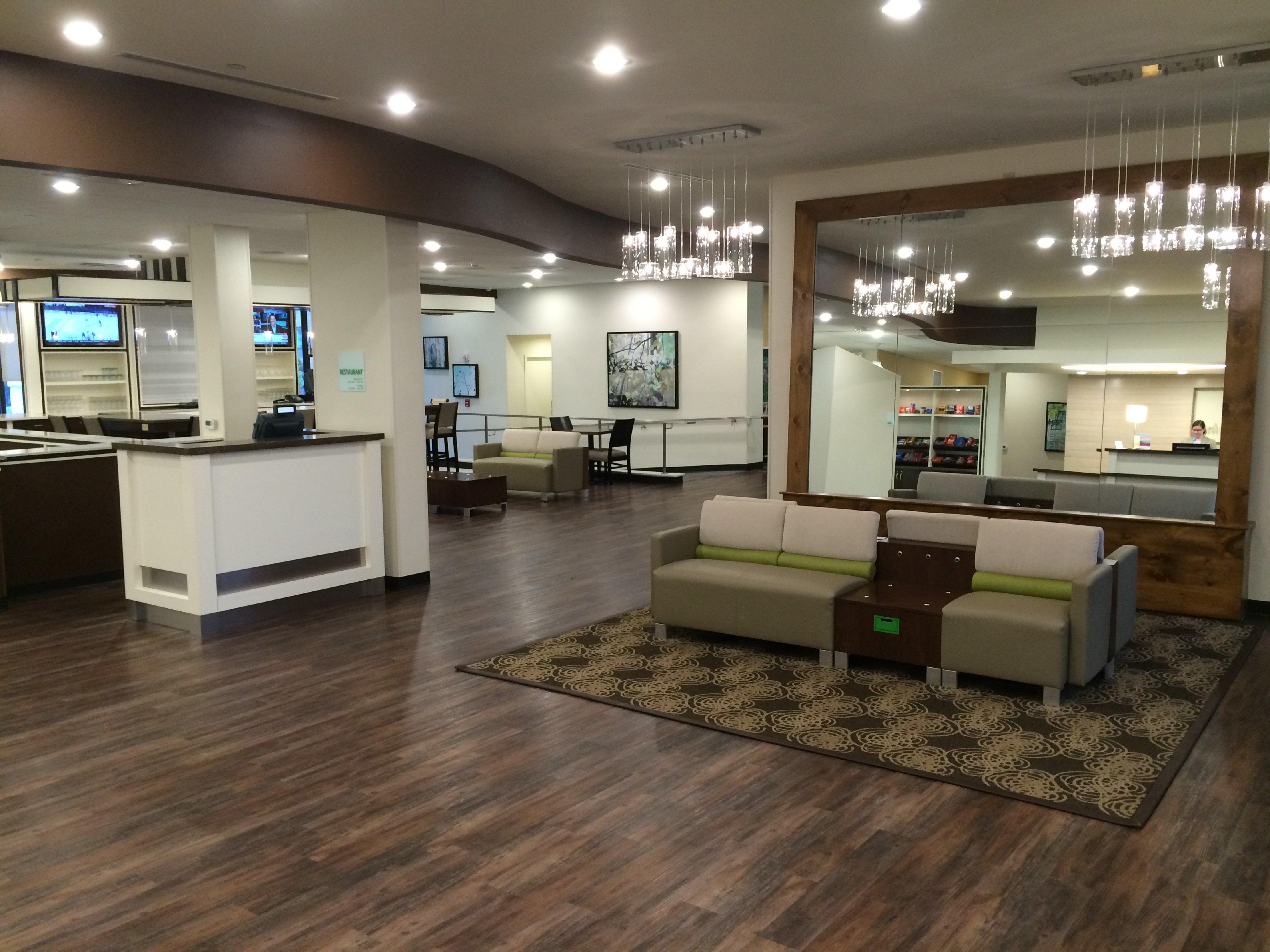Holiday Inn Greensboro Coliseum By Ihg Eksteriør billede