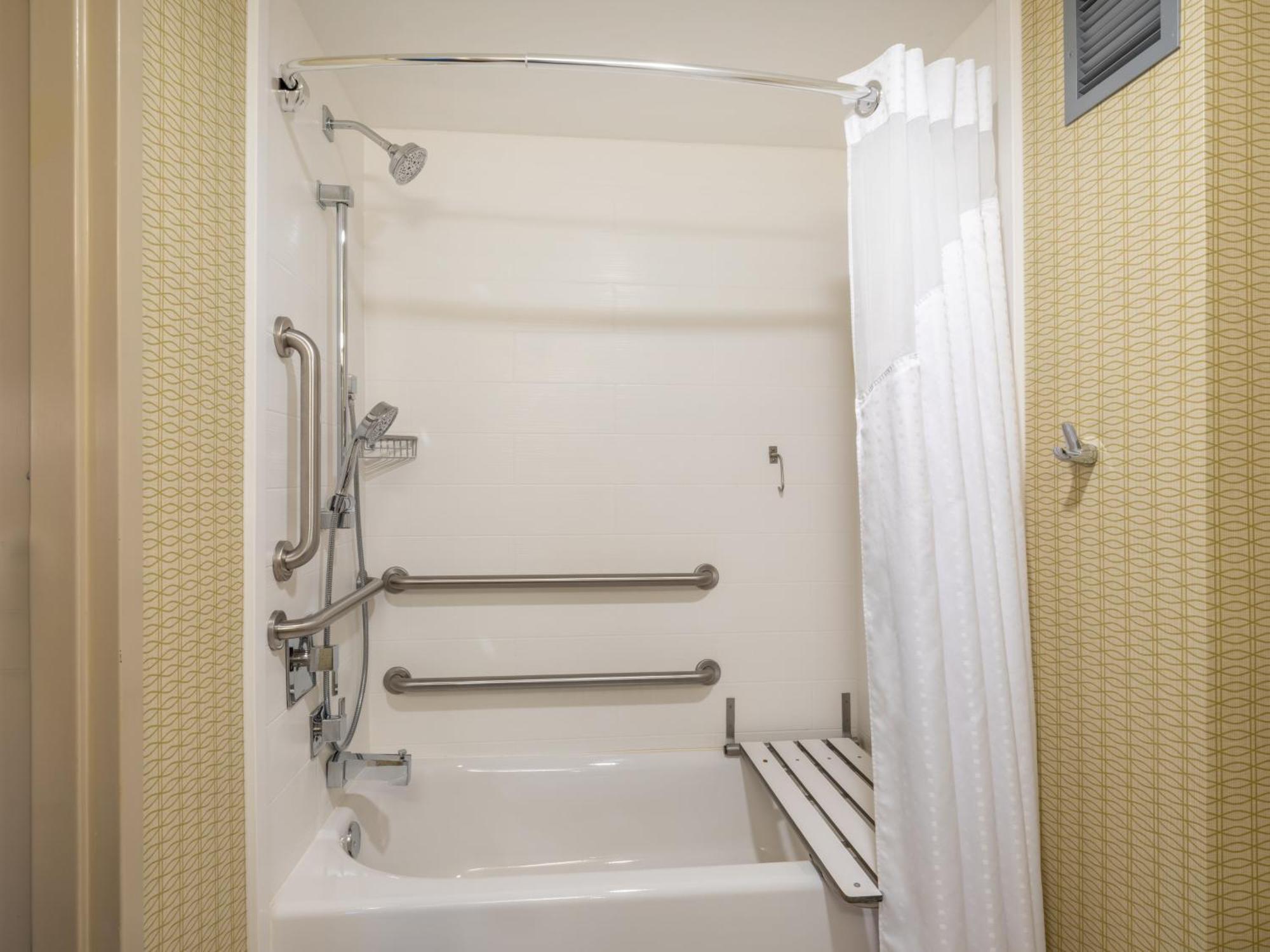 Holiday Inn Greensboro Coliseum By Ihg Eksteriør billede