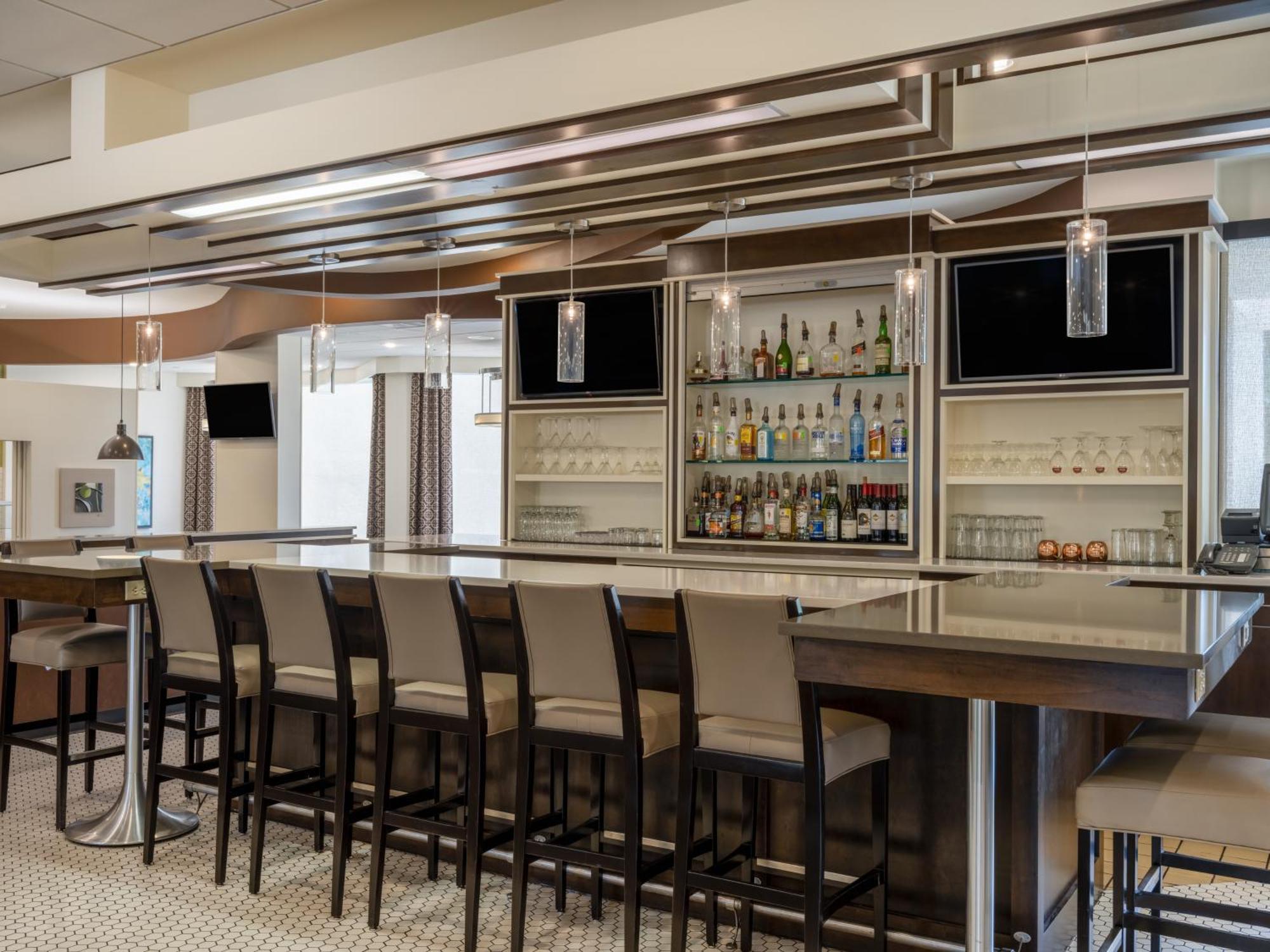 Holiday Inn Greensboro Coliseum By Ihg Eksteriør billede